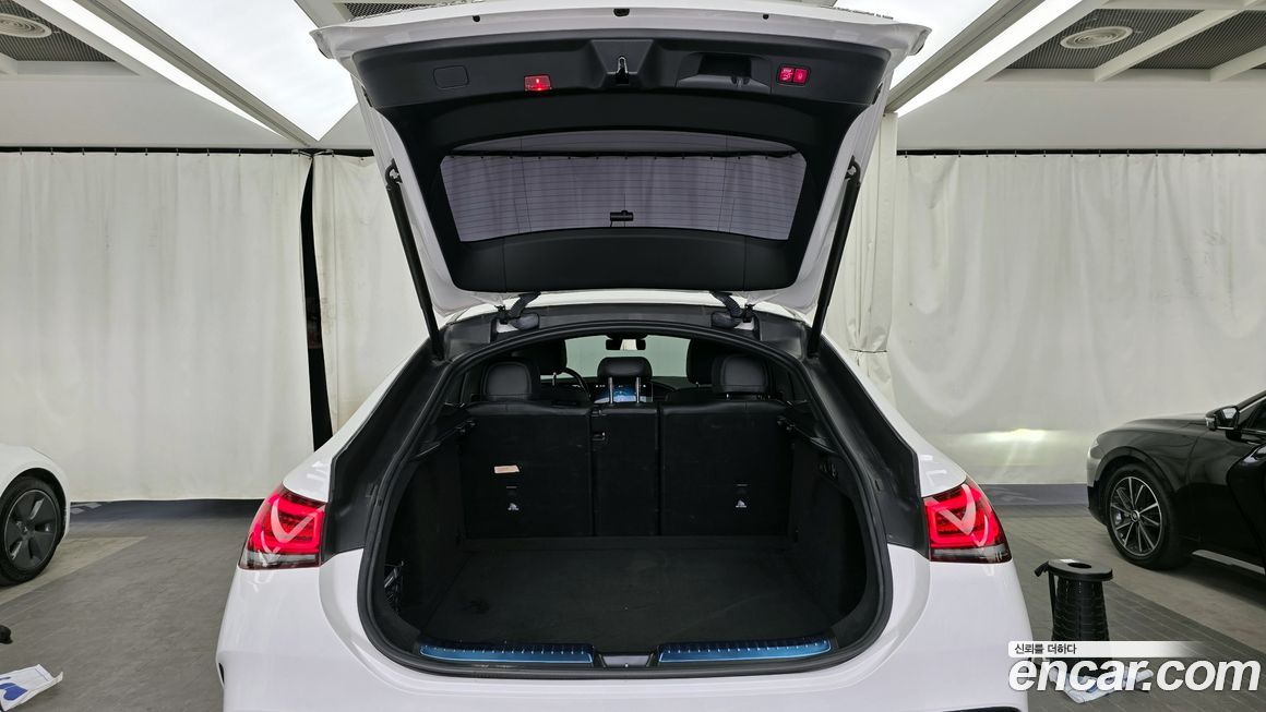 Mercedes-Benz GLE-Class 2021