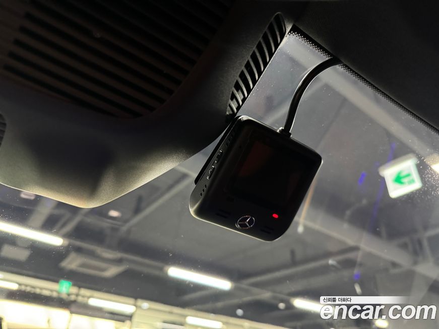 Mercedes-Benz GLC-Class 2025