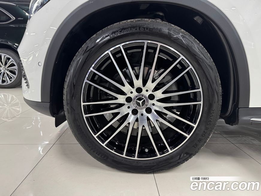 Mercedes-Benz GLC-Class 2025