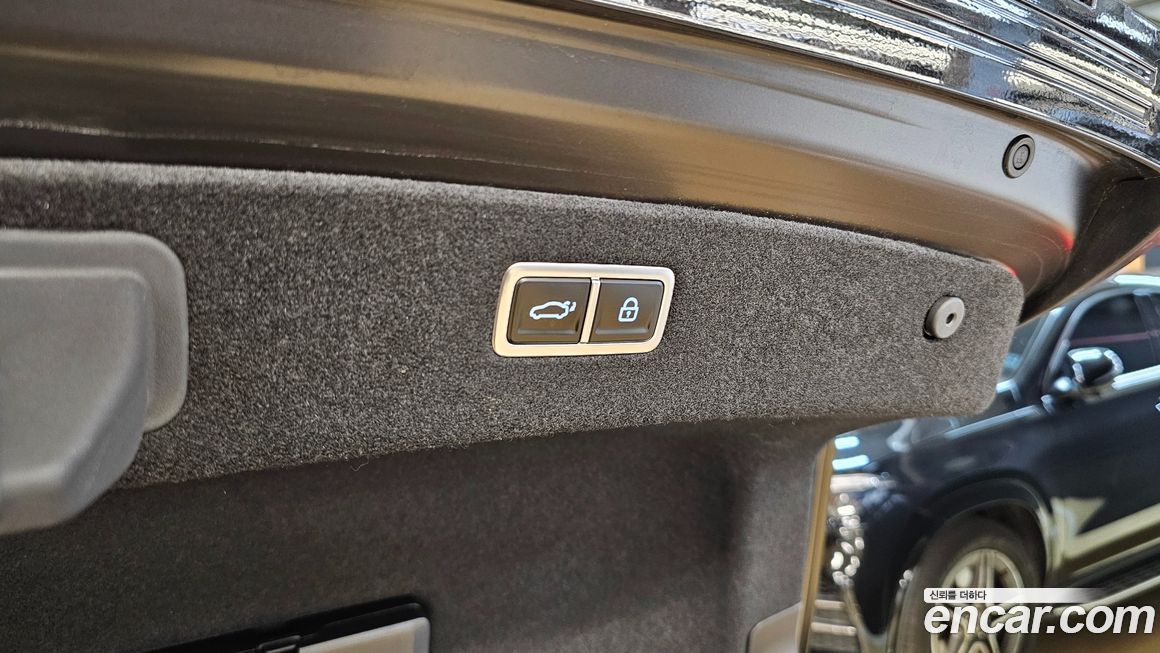 Genesis G90 2025