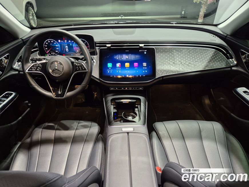 Mercedes-Benz E-Class 2025