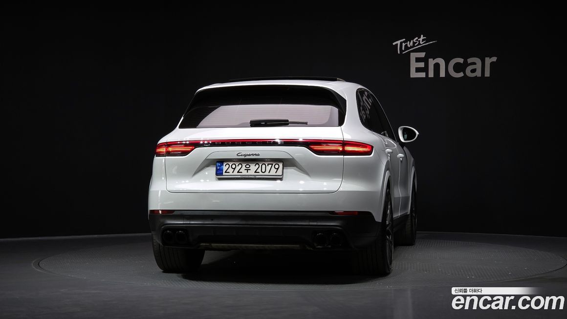 Porsche Cayenne 2022