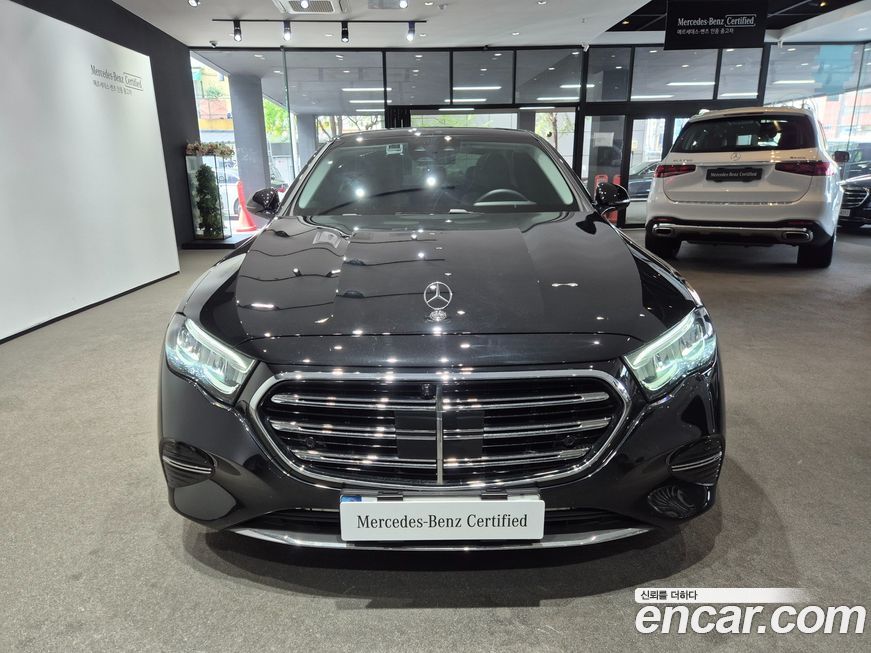 Mercedes-Benz E-Class 2025
