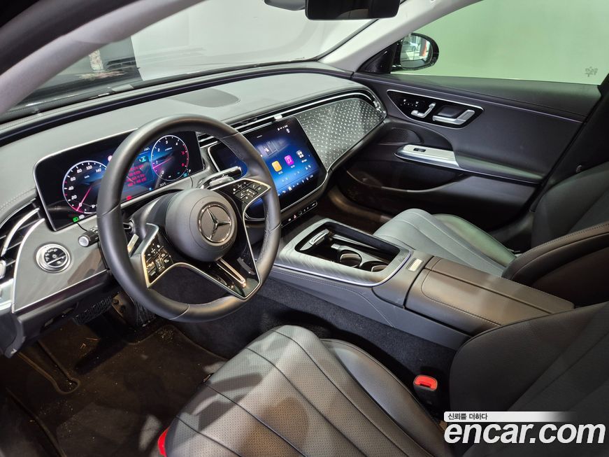 Mercedes-Benz E-Class 2025