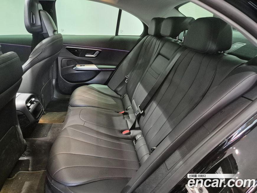 Mercedes-Benz E-Class 2025