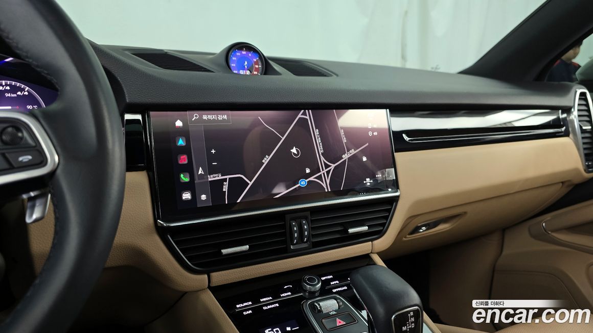 Porsche Cayenne 2022