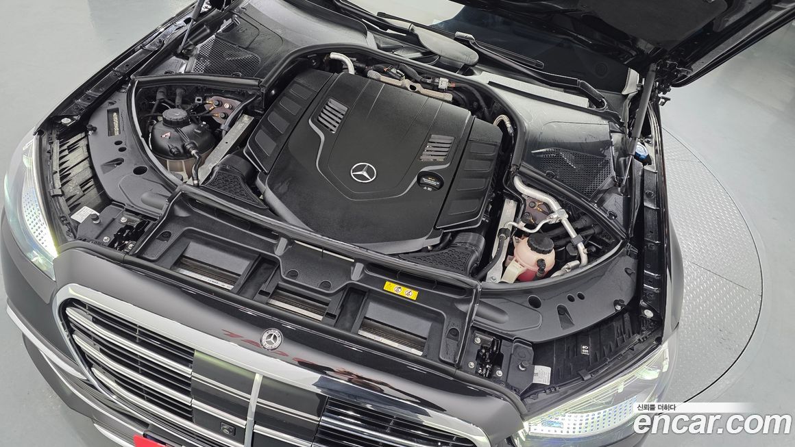 Mercedes-Benz S-Class 2021