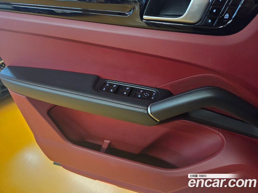 Porsche Cayenne 2020