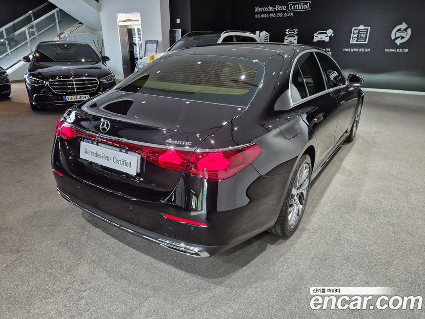 Mercedes-Benz E-Class 2025