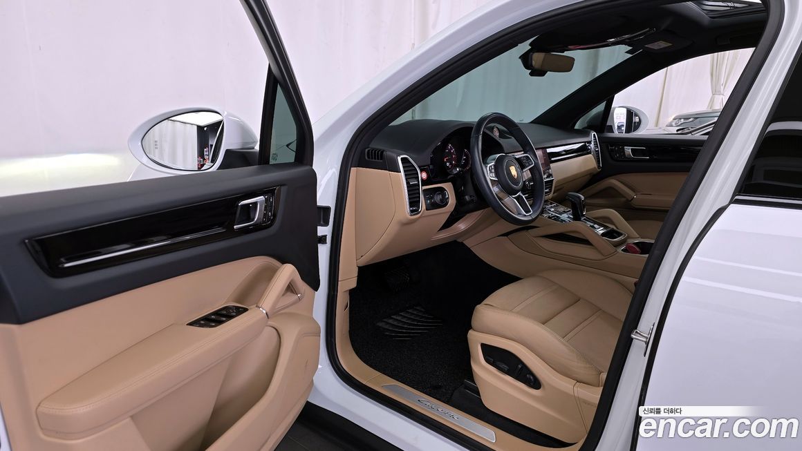 Porsche Cayenne 2022