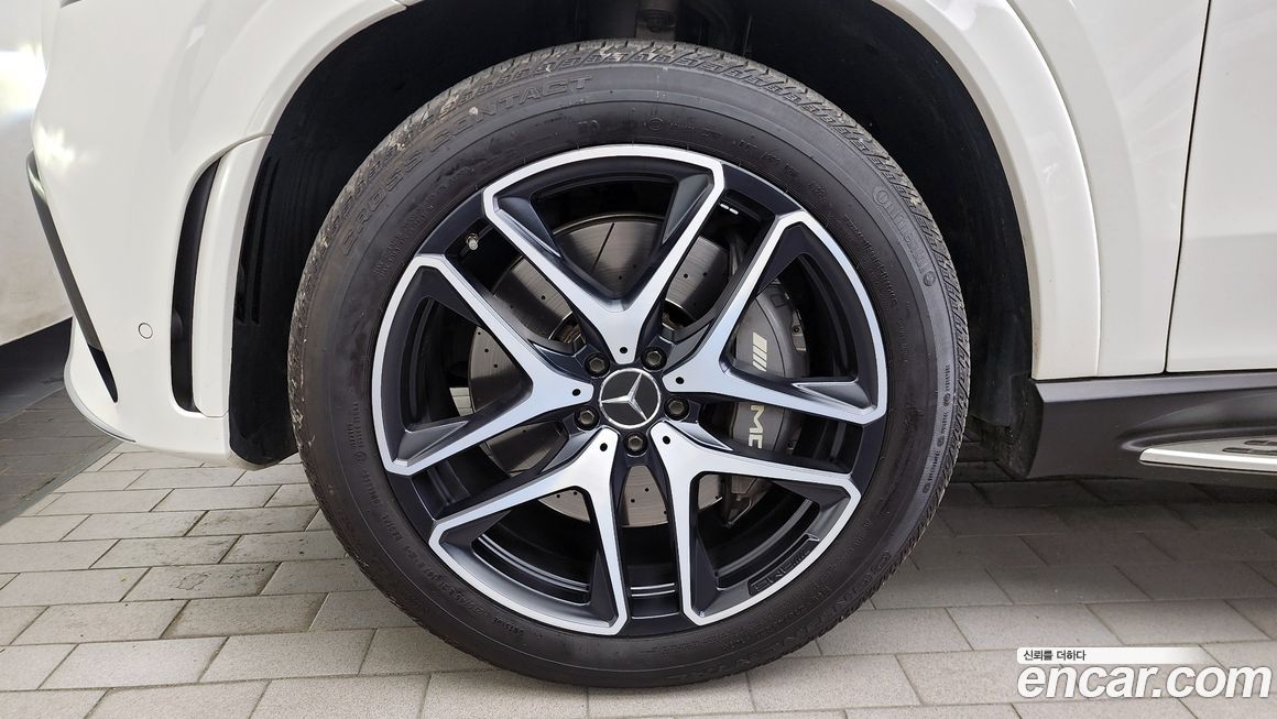 Mercedes-Benz GLE-Class 2021