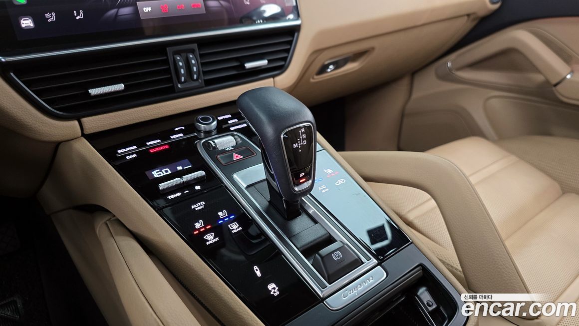 Porsche Cayenne 2022