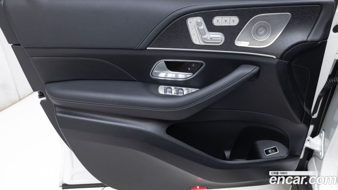 Mercedes-Benz GLE-Class 2025