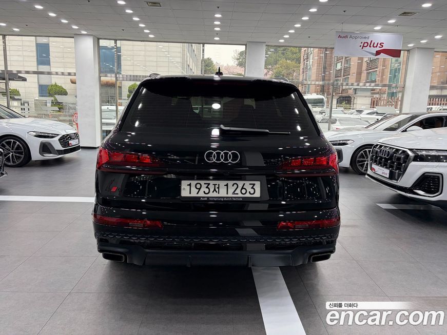 Audi Q7 2025