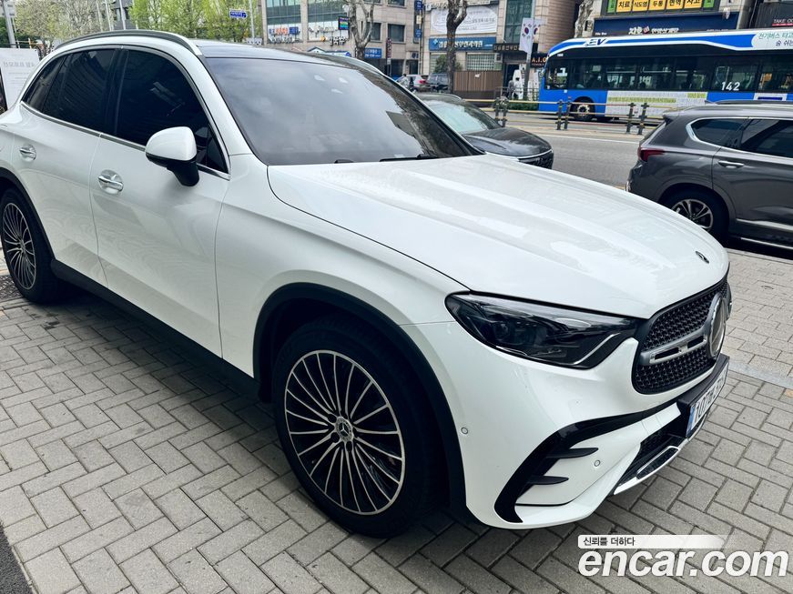 Mercedes-Benz GLC-Class 2026