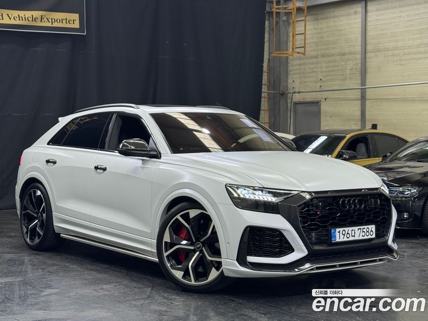 Audi RSQ8 2021
