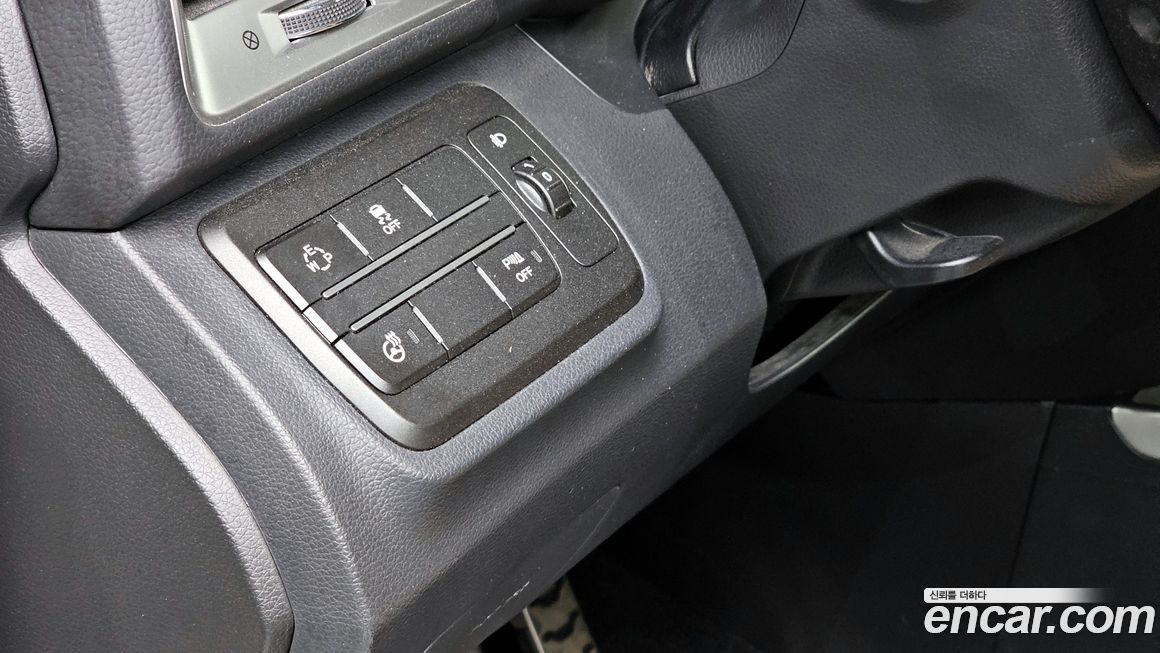 KG_Mobility_Ssangyong TIBOLI 2015