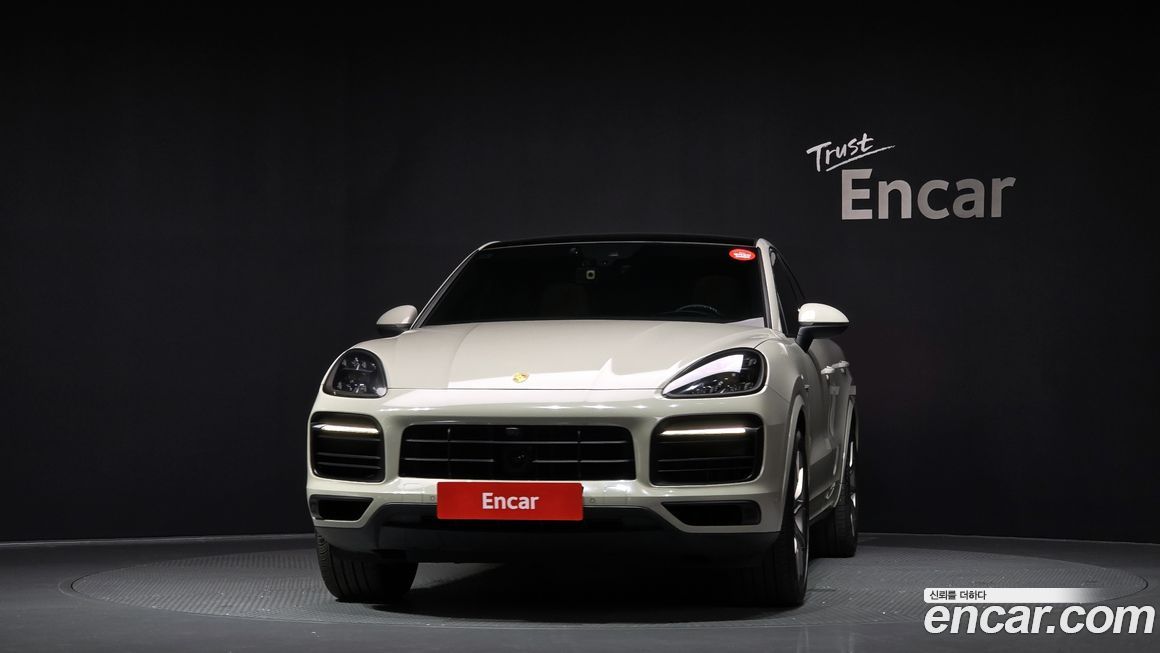 Porsche Cayenne 2021