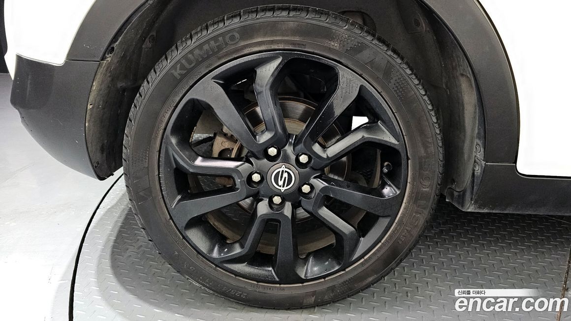 KG_Mobility_Ssangyong TIBOLI 2015