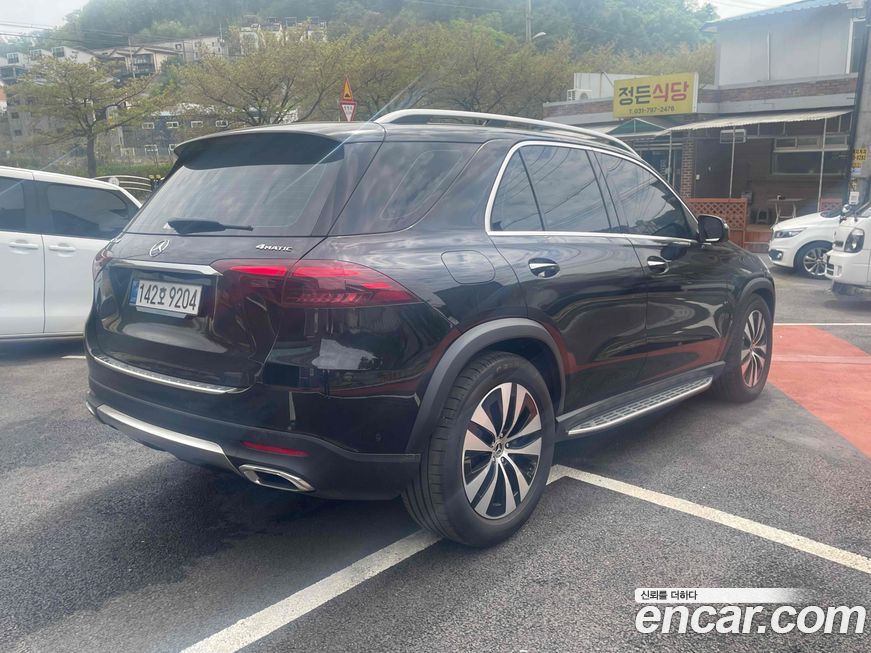 Mercedes-Benz GLE-Class 2025