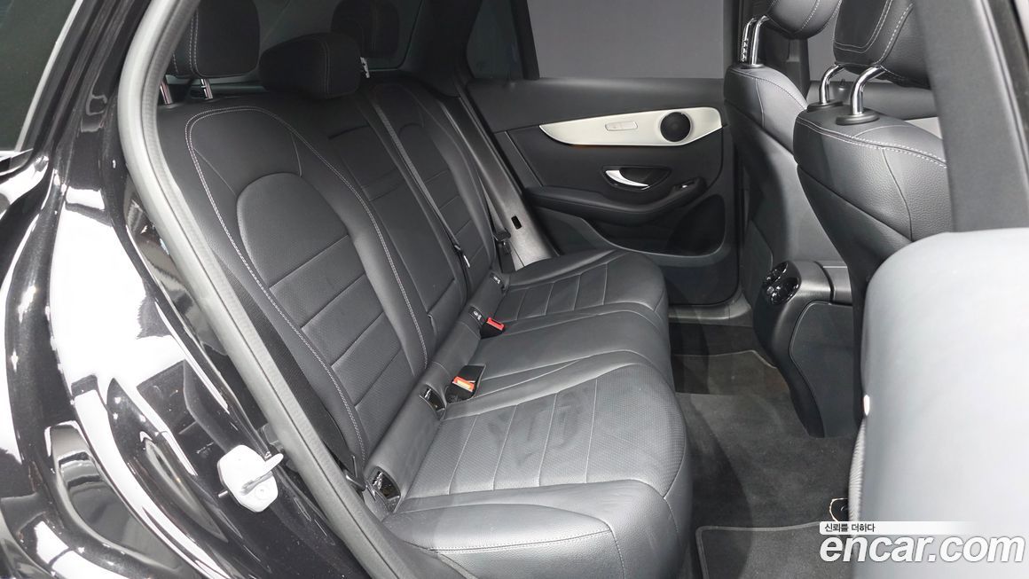 Mercedes-Benz GLC-Class 2019