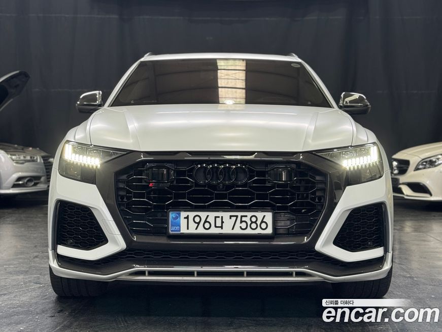 Audi RSQ8 2021
