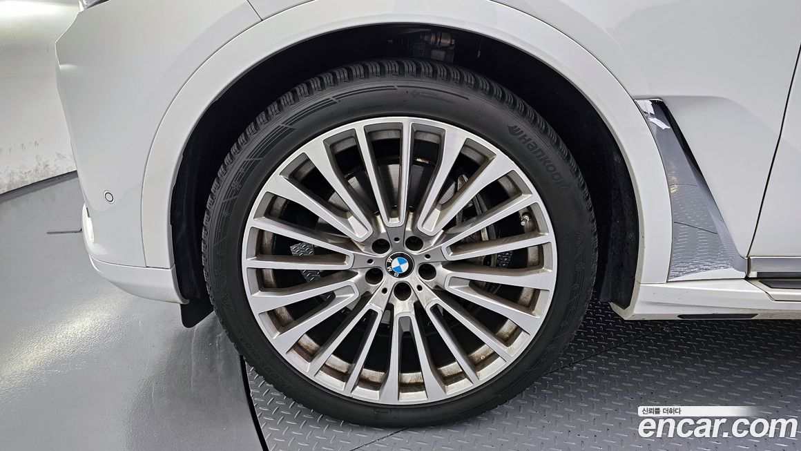 BMW X7 2022