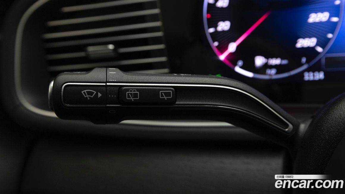 Mercedes-Benz GLE-Class 2025