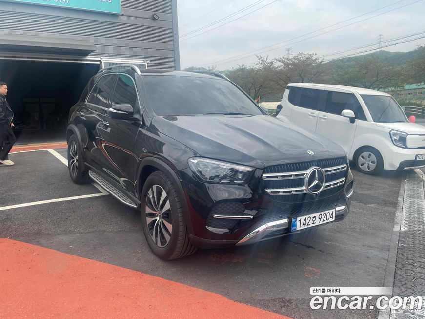 Mercedes-Benz GLE-Class 2025