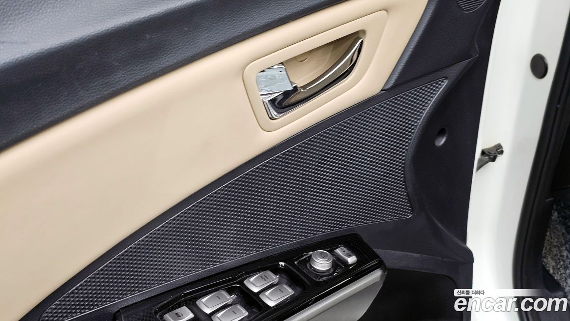 KG_Mobility_Ssangyong TIBOLI 2015