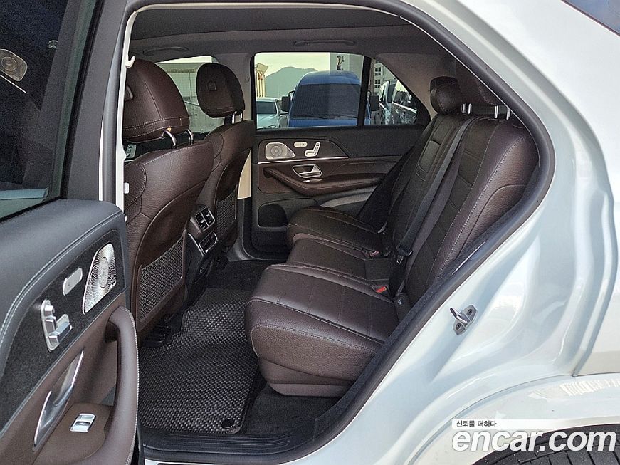 Mercedes-Benz GLE-Class 2023