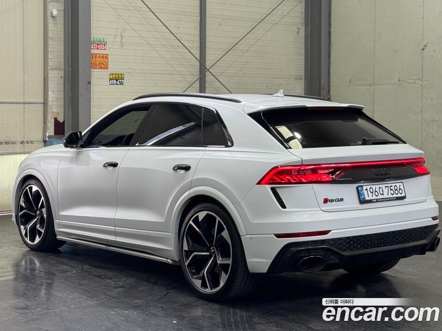 Audi RSQ8 2021