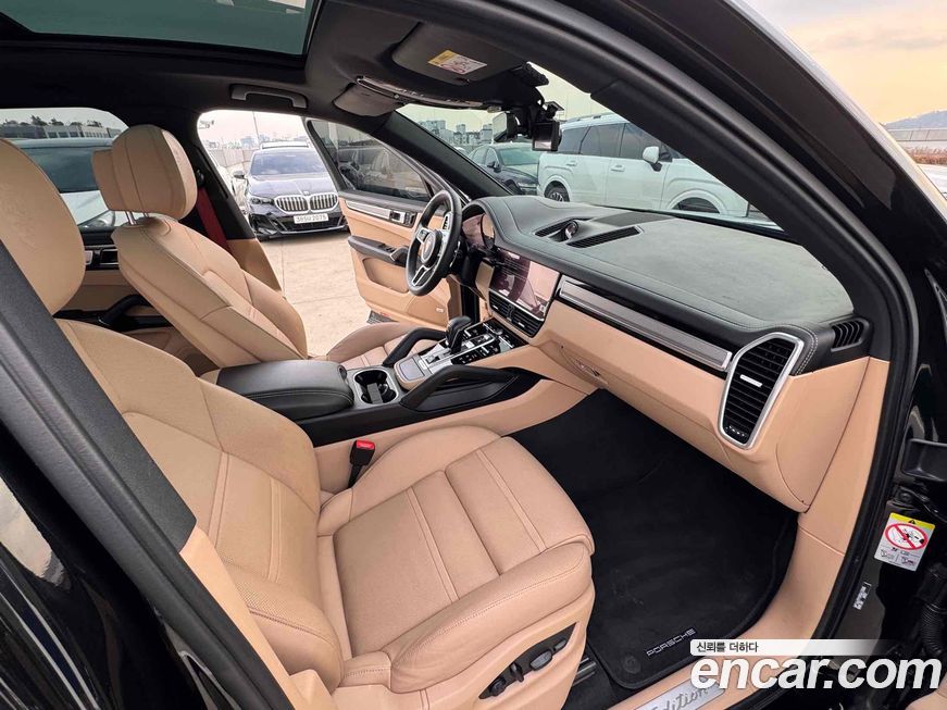 Porsche Cayenne 2023