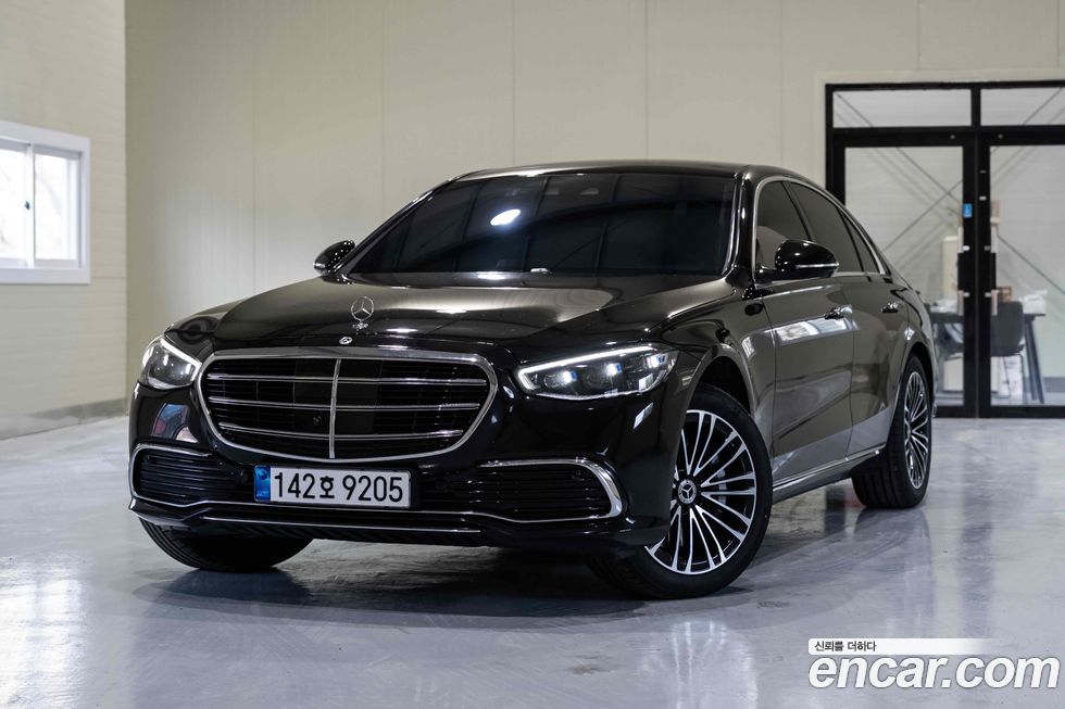 Mercedes-Benz S-Class 2026