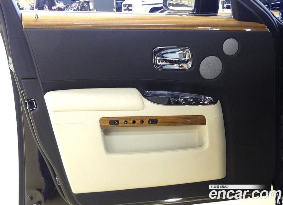 Rolls-Royce Ghost 2016