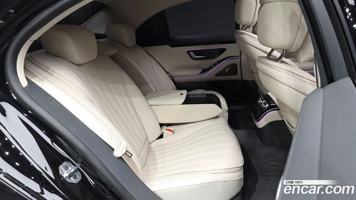 Mercedes-Benz S-Class 2026