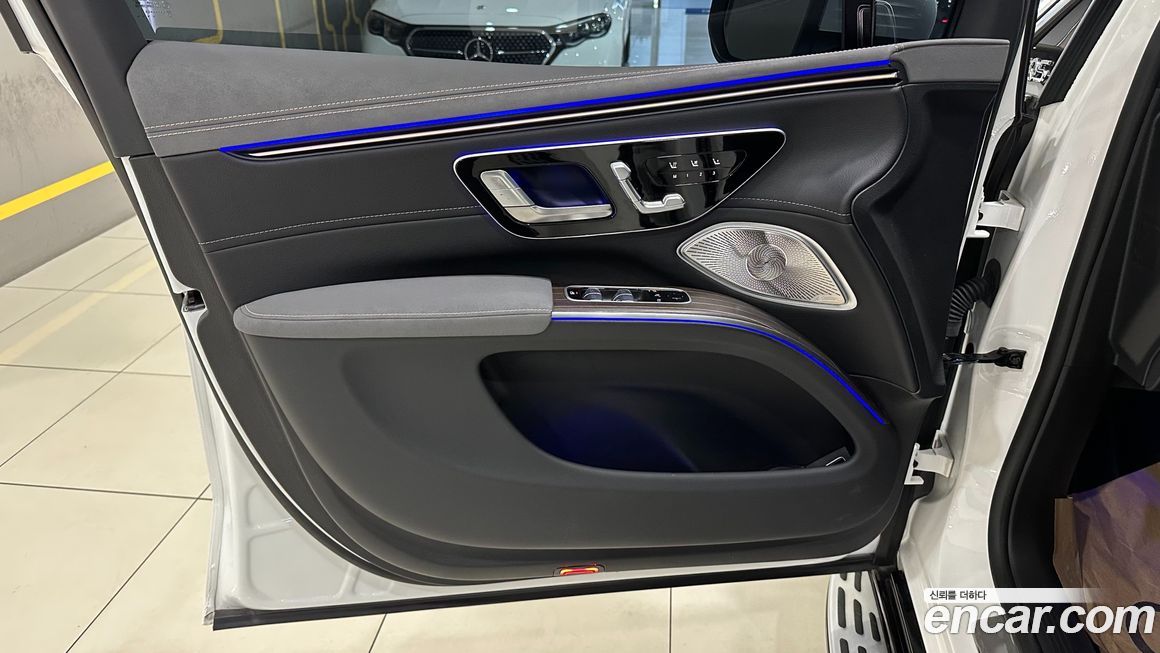 Mercedes-Benz EQS 2024