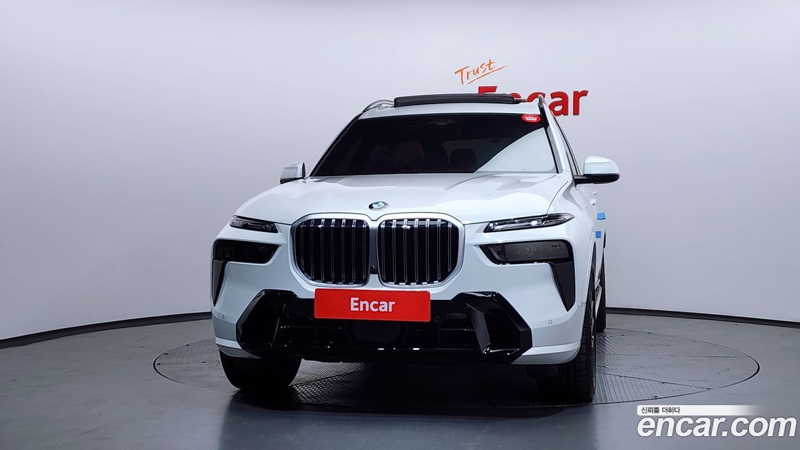BMW X7 2025