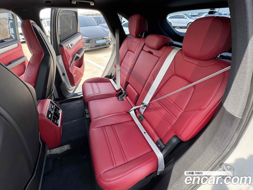 Porsche Cayenne 2023