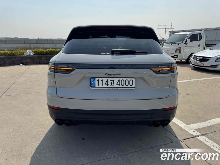 Porsche Cayenne 2023