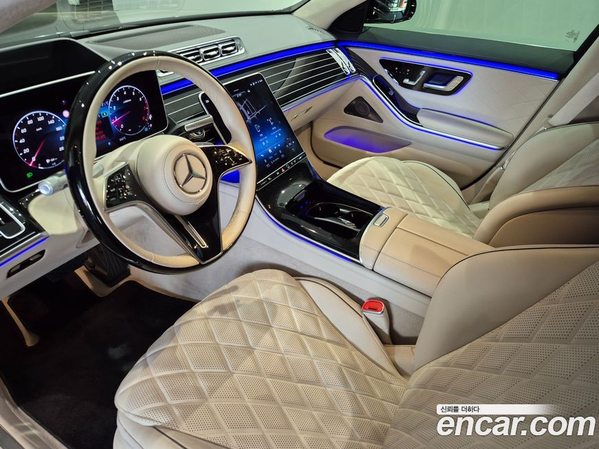 Mercedes-Benz S-Class 2025