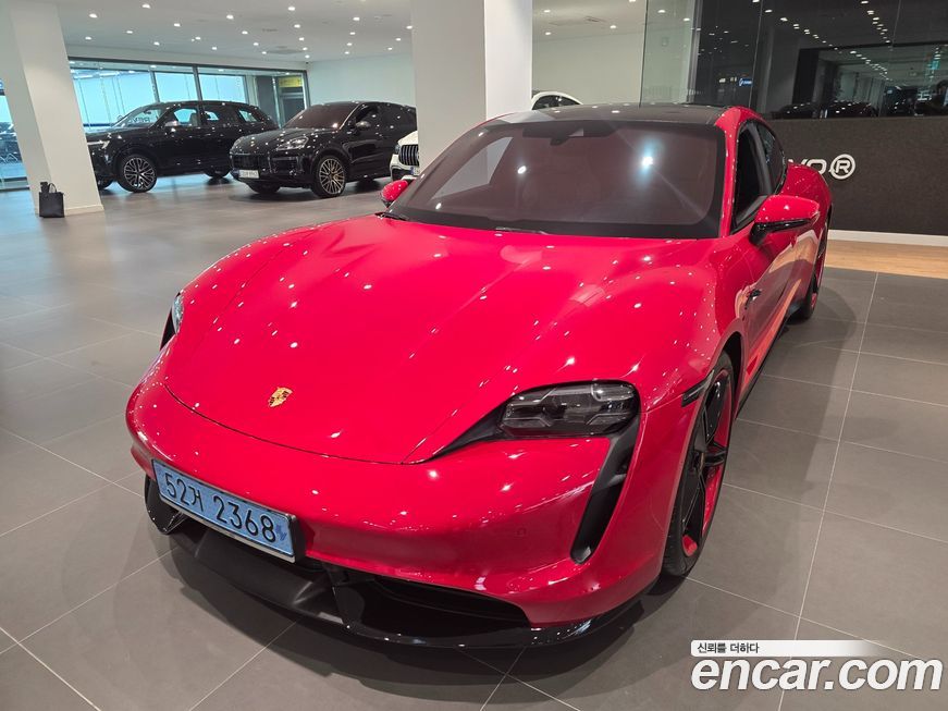 Porsche Taycan 2021