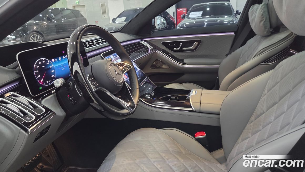 Mercedes-Benz S-Class 2025