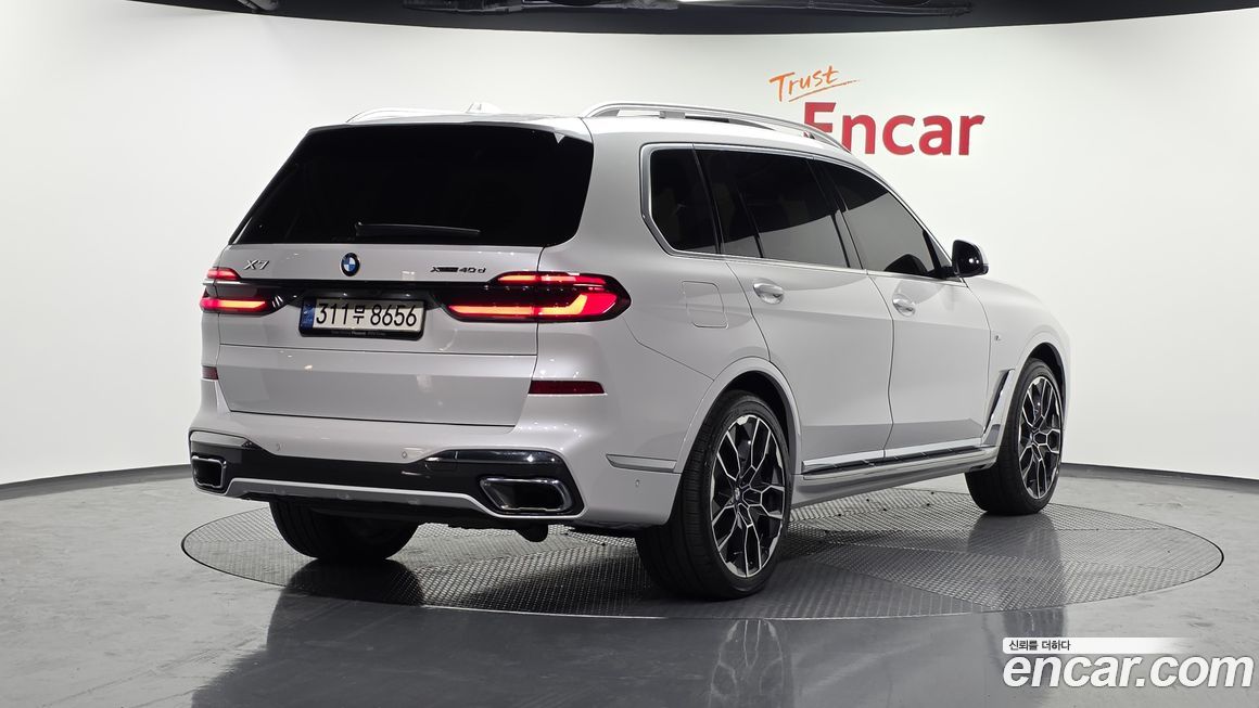 BMW X7 2024