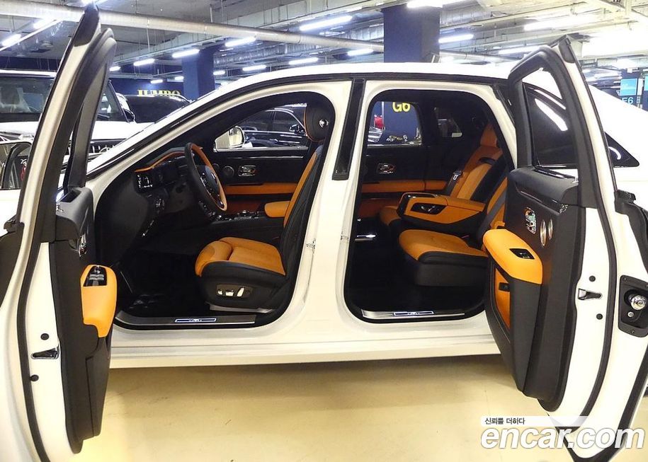 Rolls-Royce Ghost 2025