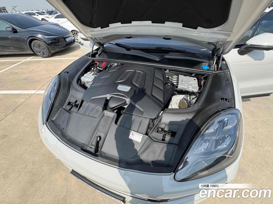 Porsche Cayenne 2023