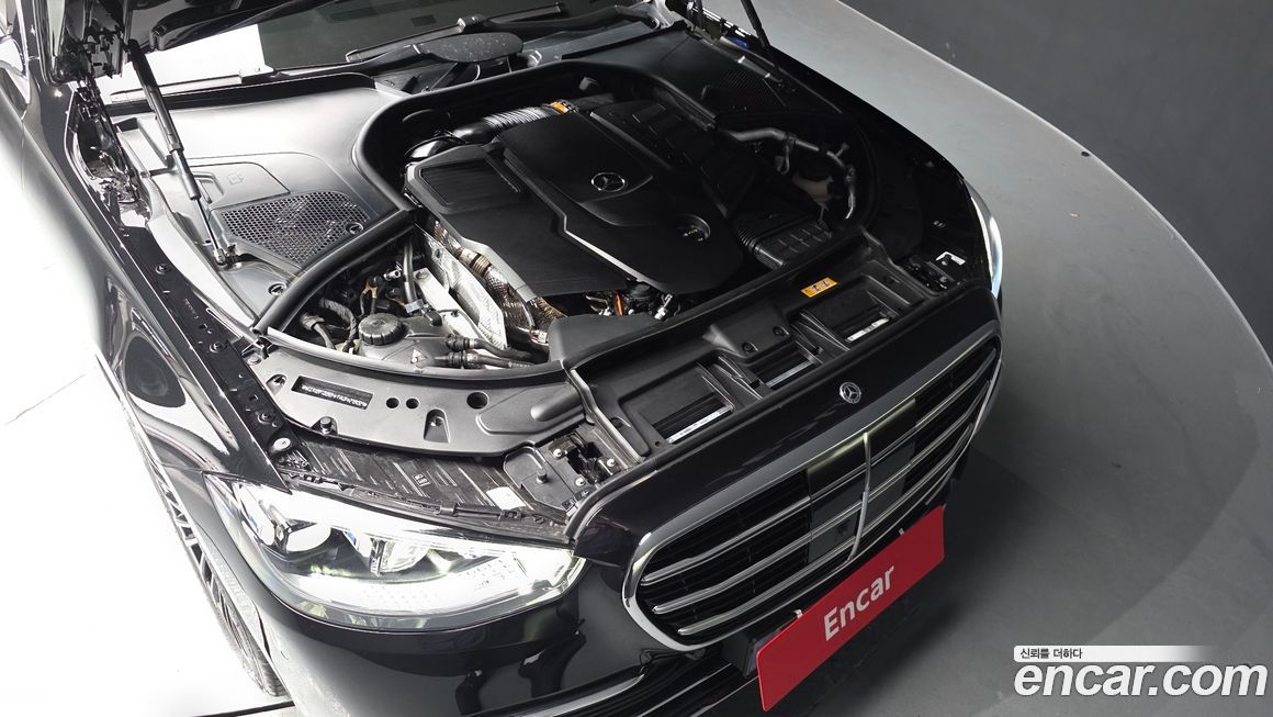 Mercedes-Benz S-Class 2026