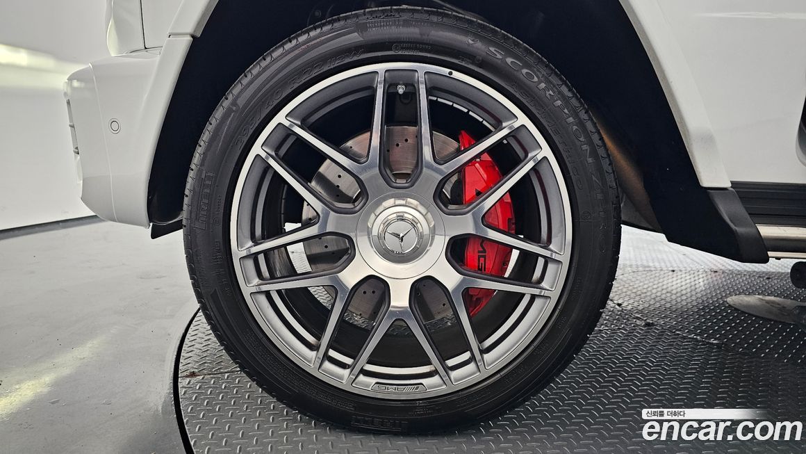 Mercedes-Benz G-Class 2024