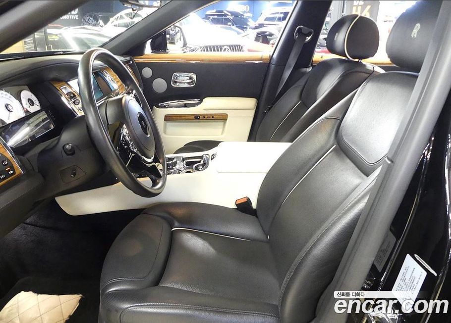 Rolls-Royce Ghost 2016