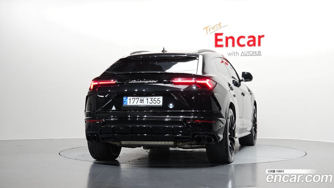 Lamborghini Urus 2022